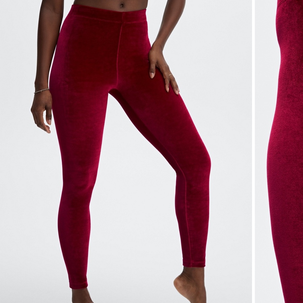 Fabletics Emma Velour Legging- M in red